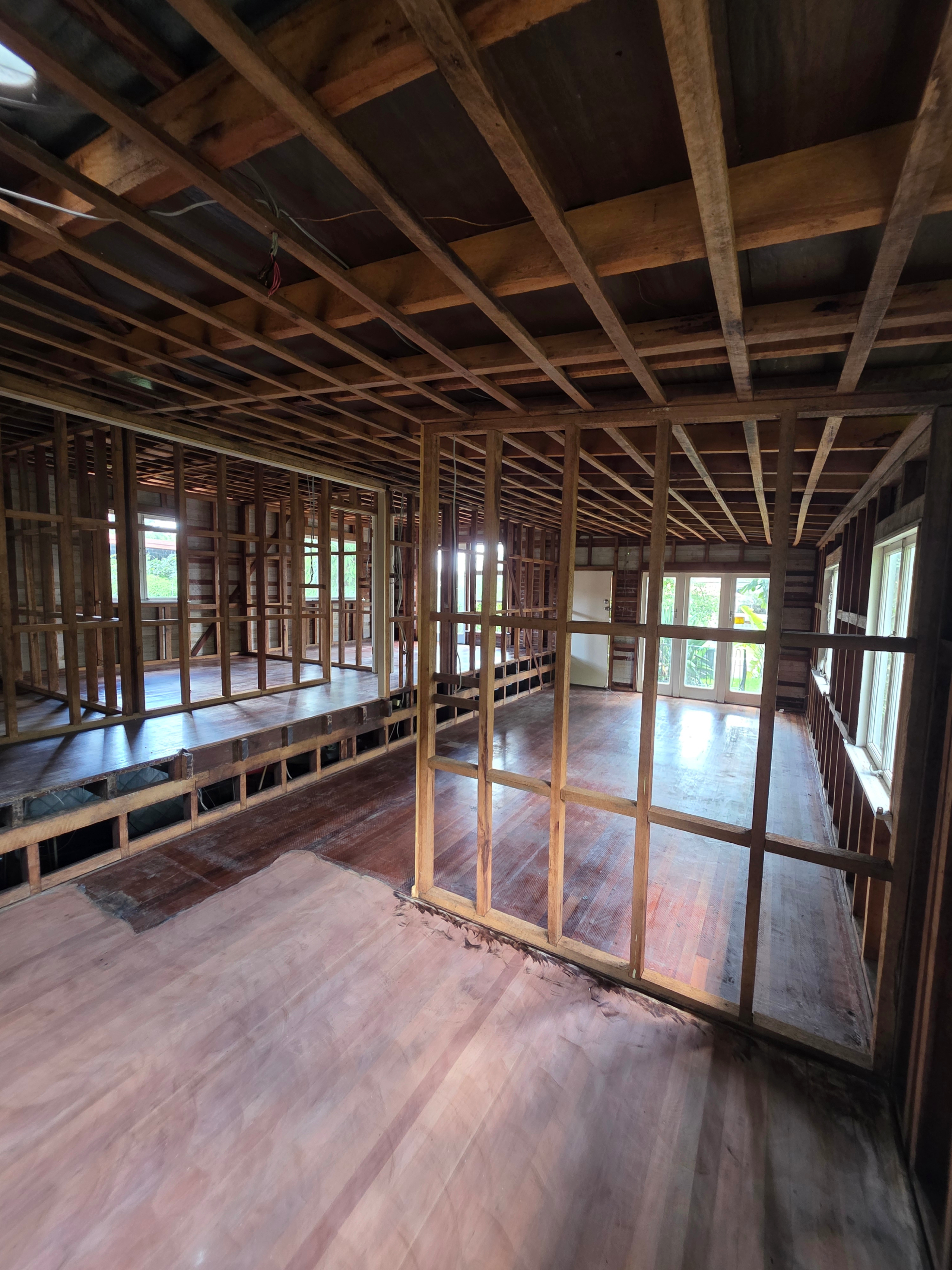 Irwin Services residential asbestos removal Brisbane with full decontamination